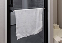 ドア外タオル掛け